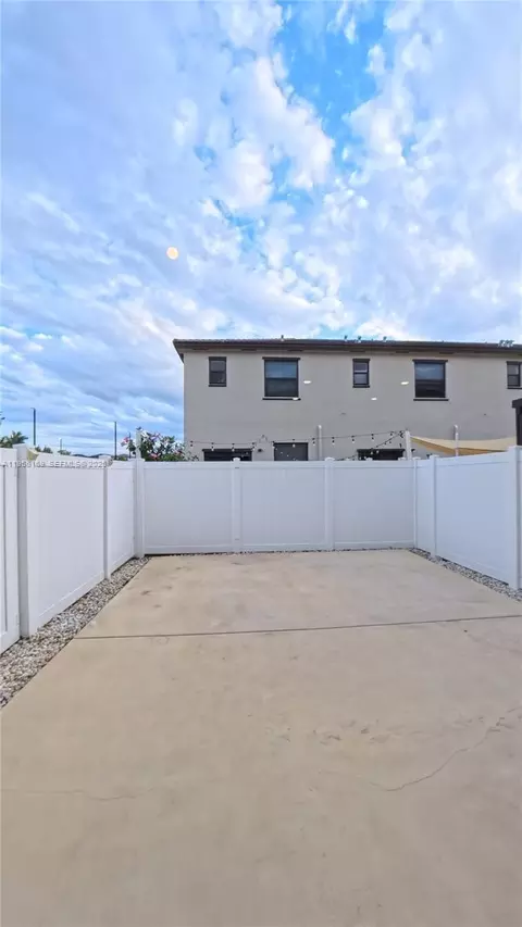 Exterior - 3410 W 112th Pl, Hialeah, FL 33018 photo 2 of 4