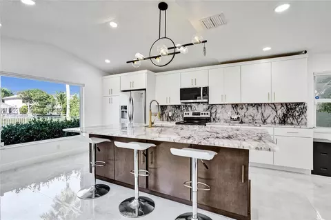 5380 NW 117th Ave, Coral Springs, FL 33076