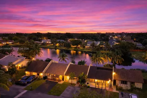 1511 Sandpiper Blvd, Homestead, FL 33035