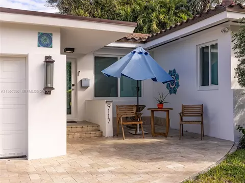 9117 Carlyle Ave, Surfside, FL 33154