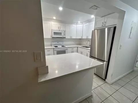 815 SW 30th St #J, Fort Lauderdale, FL 33315