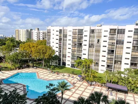 16919 N Bay Rd #706, Sunny Isles Beach, FL 33160
