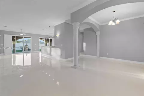 Living - 16640 NW 86th Ct, Miami Lakes, FL 33016 photo 2 of 4