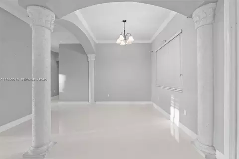 Living - 16640 NW 86th Ct, Miami Lakes, FL 33016 photo 3 of 4