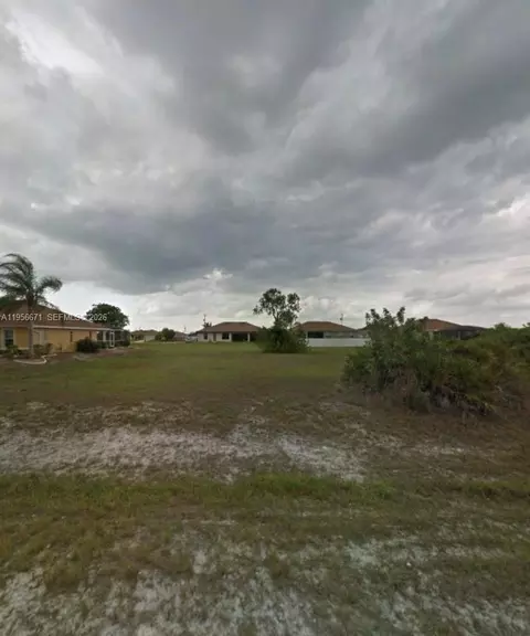 2223 Embers Pkwy W, Cape Coral, FL 33993