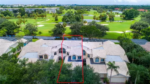 712 W Palm Aire Dr, Pompano Beach, FL 33069
