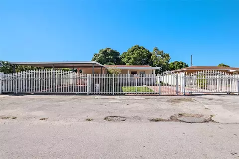 3880 E 8th Ln, Hialeah, FL 33013