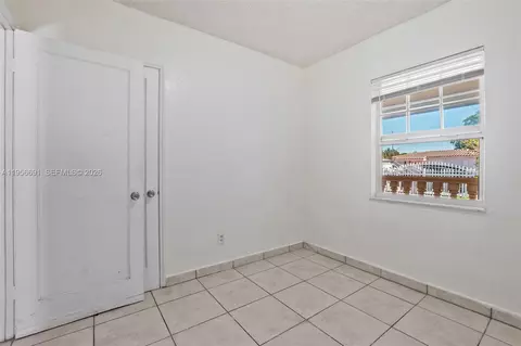Bedroom - 3880 E 8th Ln, Hialeah, FL 33013 photo 1 of 2