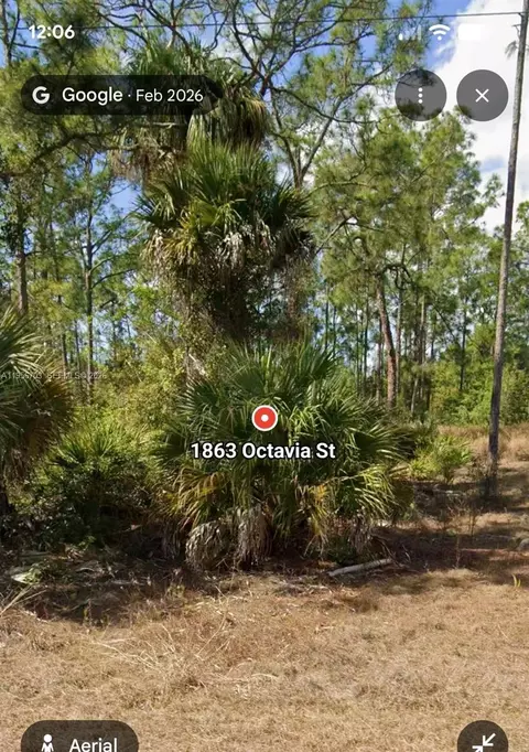 1863 Octavia St, Lehigh Acres, FL 33972