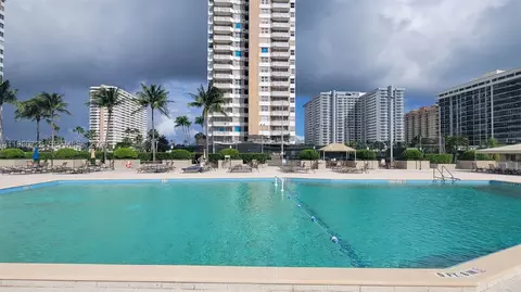 1965 S Ocean Dr #ME, Hallandale Beach, FL 33009