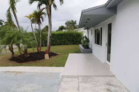 15111 SW 299th St, Homestead, FL 33033