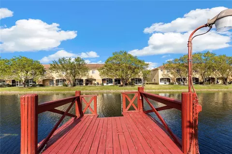 5706 NW 81st Ave, Tamarac, FL 33321