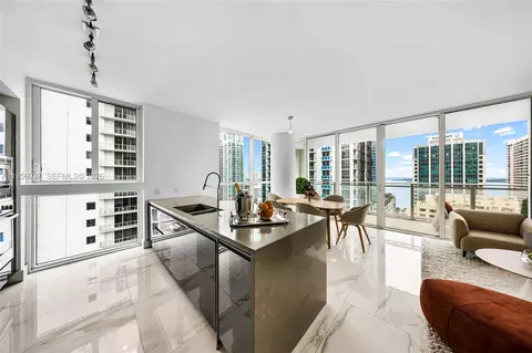 1080 Brickell Ave #2708, Miami, FL 33131