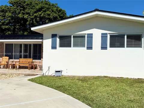 8965 SW 125th Ter, Miami, FL 33176