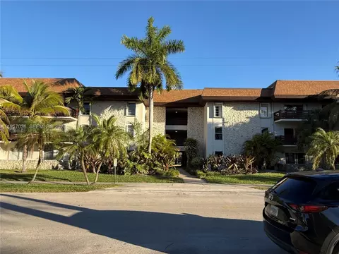 7473 SW 82nd St #A113, Miami, FL 33143