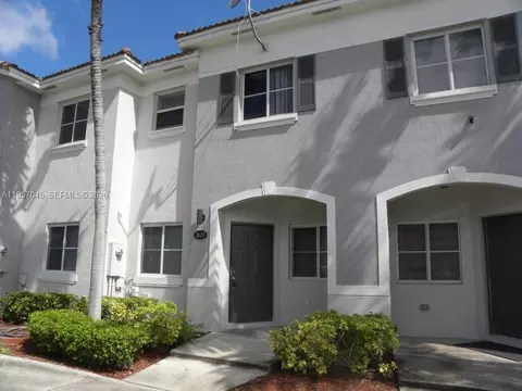 1617 SE 30th St, Homestead, FL 33035
