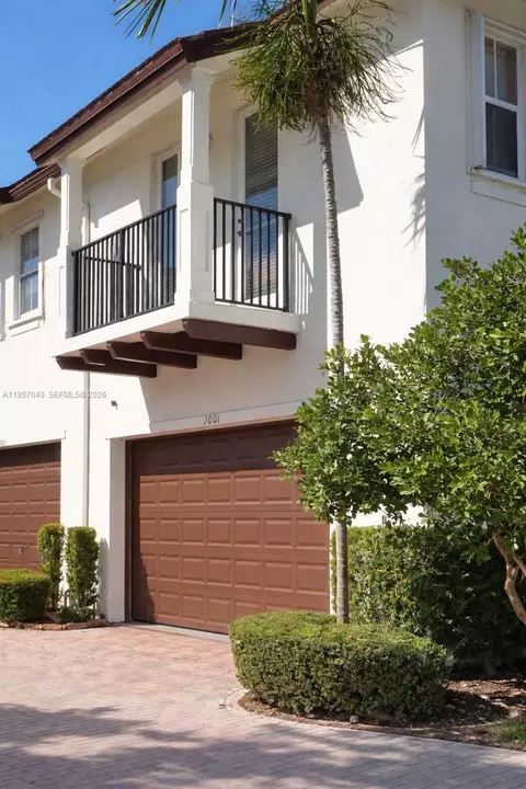 4760 Mimosa Pl #1001, Coconut Creek, FL 33073