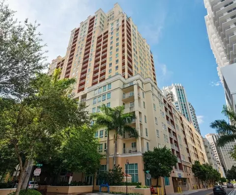 7350 SW 89th St #1611S, Miami, FL 33156