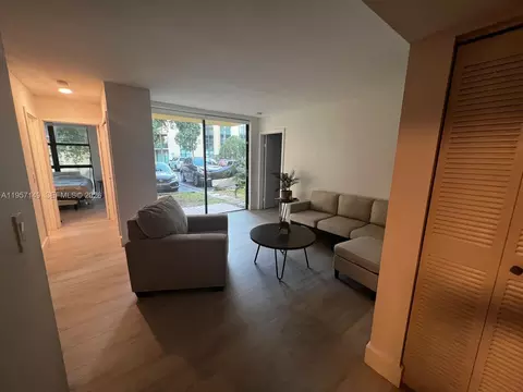 11750 SW 18th St #125-1, Miami, FL 33175