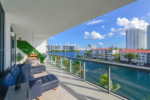 3250 NE 188th St #404, Aventura, FL 33180