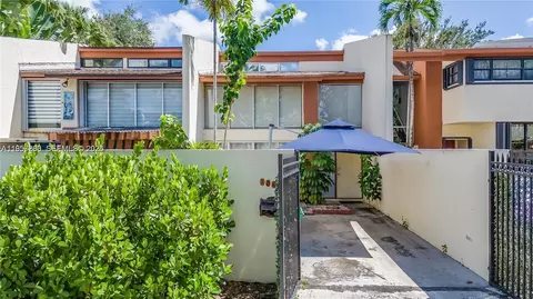 10462 SW 78th St, Miami, FL 33173