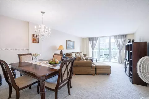 3800 S Ocean Dr #409, Hollywood, FL 33019