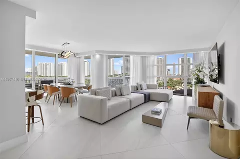 1000 W Island Blvd #1009, Aventura, FL 33160