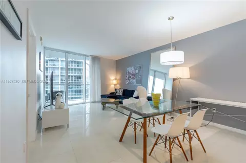 475 Brickell Ave #4511, Miami, FL 33131