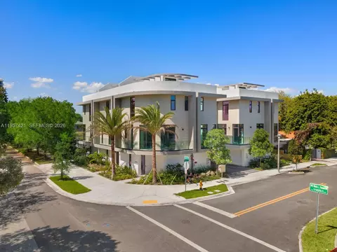 2501 SW 27 St #2, Miami, FL 33133
