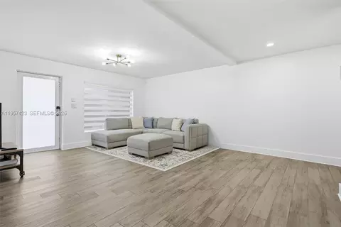 Living - 941 E 16th Pl, Hialeah, FL 33010 photo 3 of 4