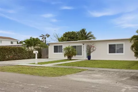 Other - 941 E 16th Pl, Hialeah, FL 33010 photo 3 of 11