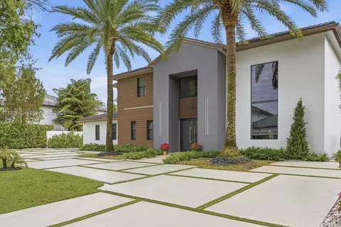 9467 NW 54th Doral Cir Ln, Doral, FL 33178