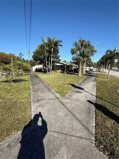 Exterior - 185 E 20th St, Hialeah, FL 33010 photo 1 of 8