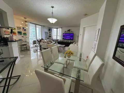 Dining - 701 Brickell Key Blvd #2309, Miami, FL 33131 photo 1 of 2