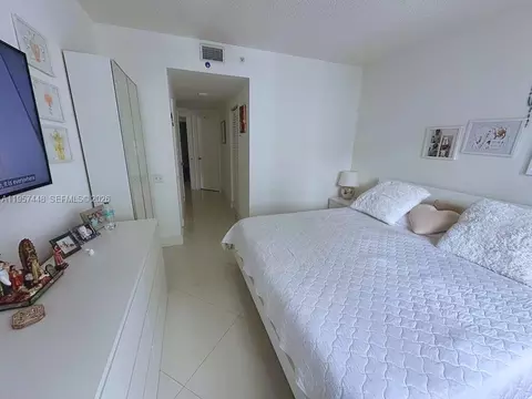 Bedroom - 701 Brickell Key Blvd #2309, Miami, FL 33131 photo 1 of 3