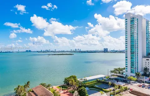 601 NE 27th St #1706, Miami, FL 33137