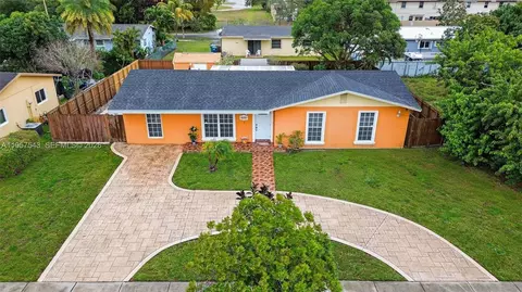 3427 NW 196th Ln, Miami Gardens, FL 33056