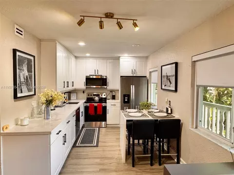 1423 Holly Heights Dr #19, Fort Lauderdale, FL 33304