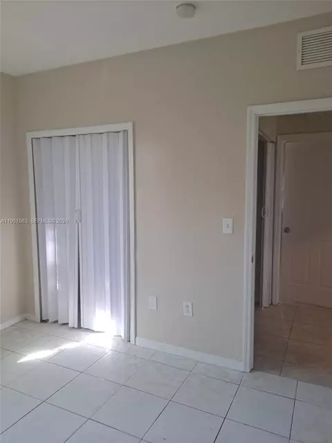 Bedroom - 10136 E Hibiscus St, Palmetto Bay, FL 33157 photo 2 of 2