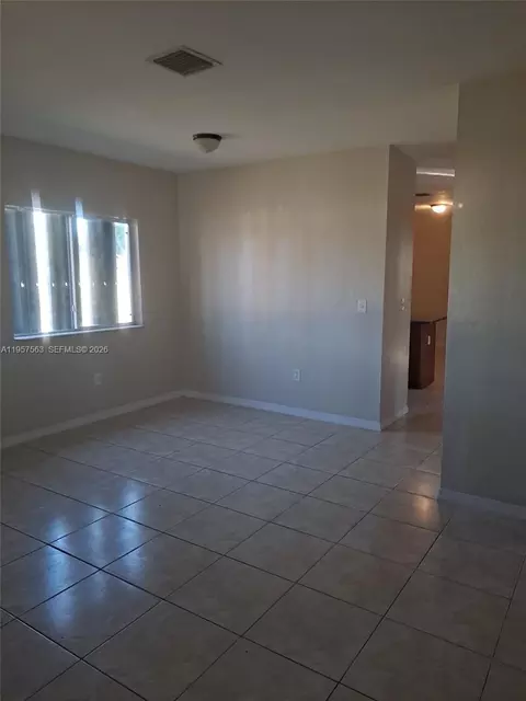 Living - 10136 E Hibiscus St, Palmetto Bay, FL 33157 photo 1 of 1