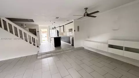 8191 NW 8th Mnr #5, Plantation, FL 33324