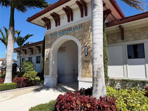 Other - 11032 W 33rd Way, Hialeah, FL 33018 photo 6 of 10