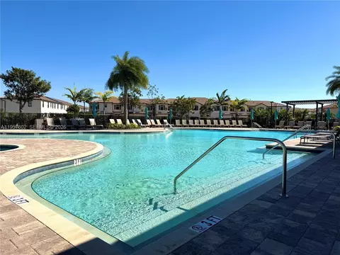 Exterior - 11032 W 33rd Way, Hialeah, FL 33018 photo 4 of 6
