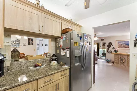 452 N Laurel Dr #1503, Margate, FL 33063 photo 3