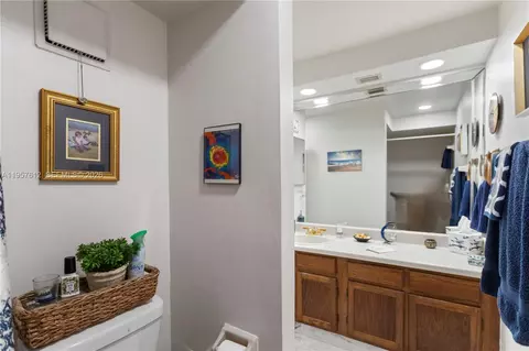 452 N Laurel Dr #1503, Margate, FL 33063 photo 28