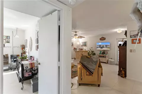 452 N Laurel Dr #1503, Margate, FL 33063 photo 32