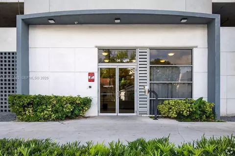 36 NW 6th Ave #601, Miami, FL 33128