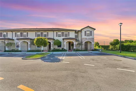 11456 W 33rd Way, Hialeah, FL 33018