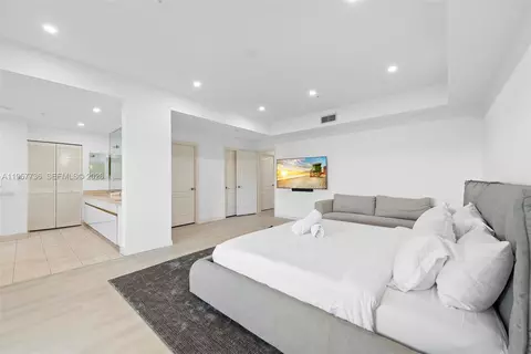 1415 Sunset Harbour Dr #204, Miami Beach, FL 33139