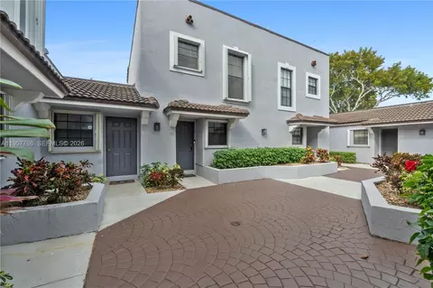 11654 NW 11th St #11654, Pembroke Pines, FL 33026